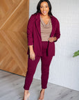 Magic Ankle Crop Skinny Pants in Wine