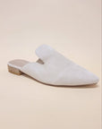 GEM-39 - POINTED TOE SLIP ON MULE FLATS