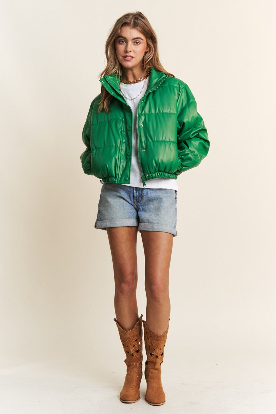 J.NNA Turtleneck Snap and Zipper Closure Crop Puff Jacket in Green