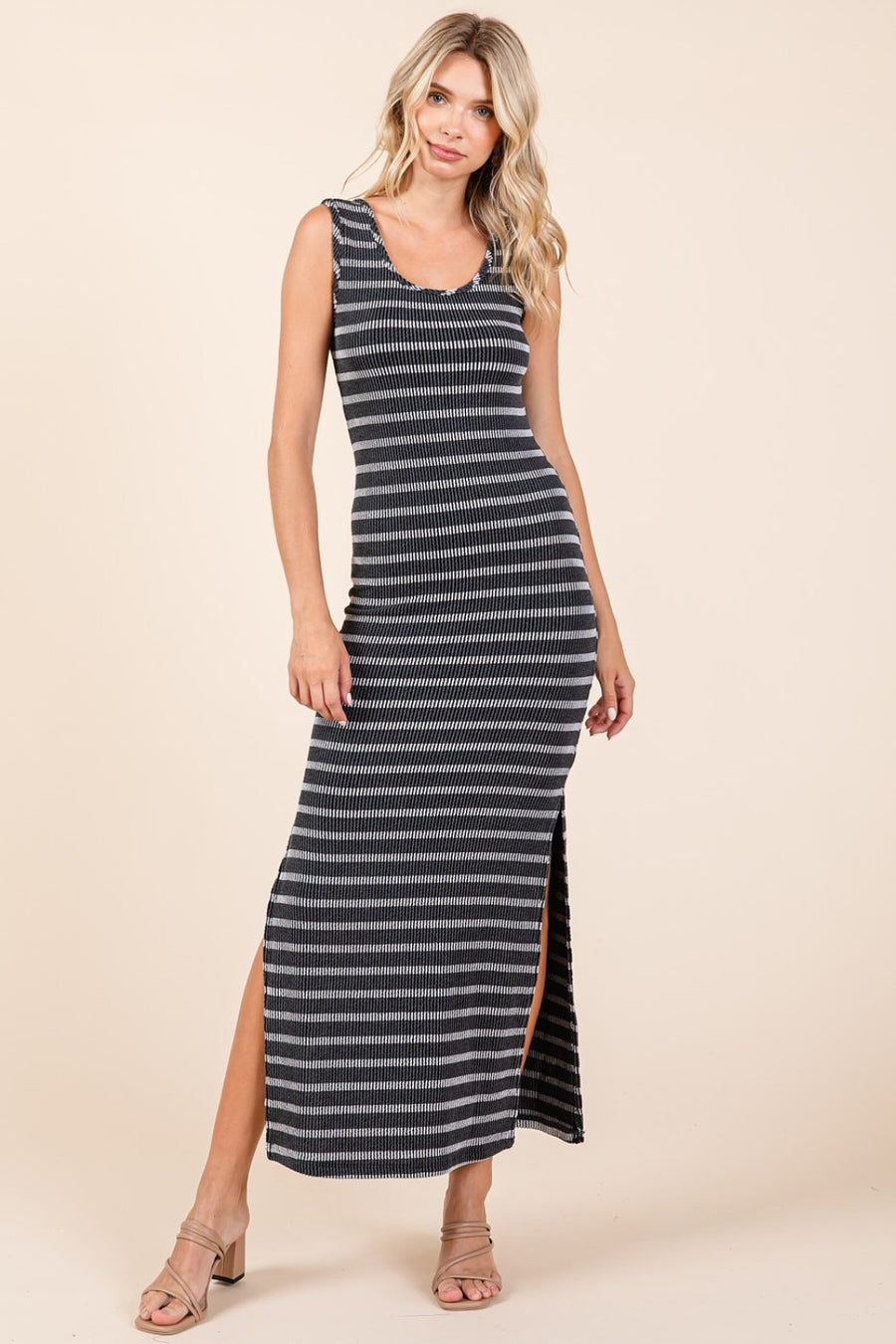 Mittoshop Striped Scoop Neck Sleeveless Maxi Dress- Black