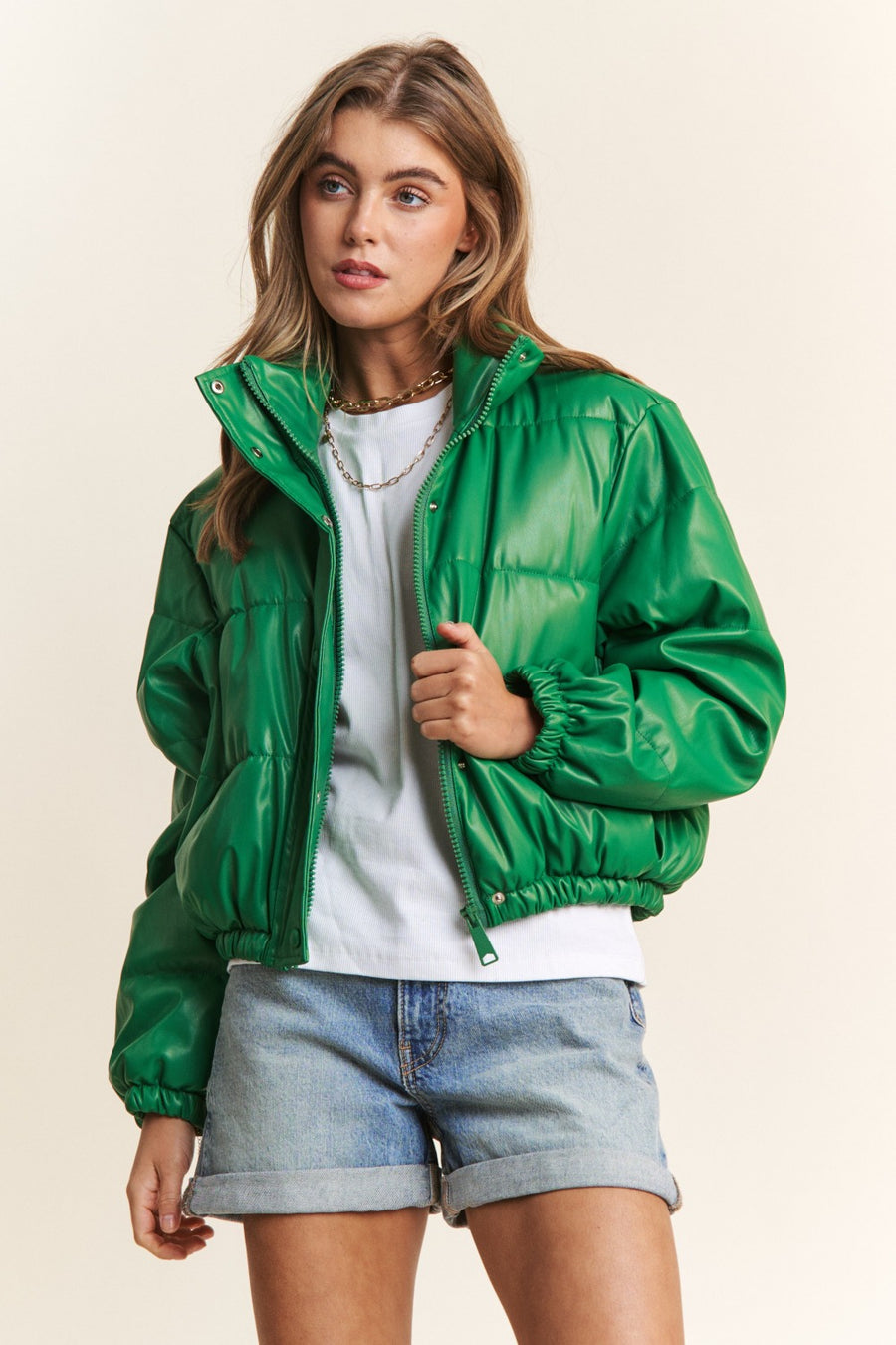 J.NNA Turtleneck Snap and Zipper Closure Crop Puff Jacket in Green