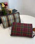 Contrast Plaid Clutch with Zipper