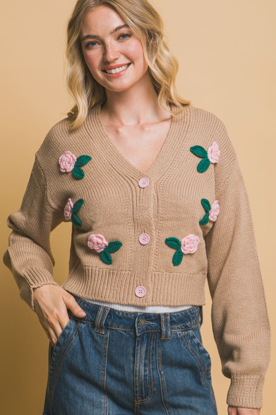 Mid cropped flower cardigan- Beige