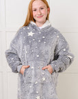 Kids Oversized Hoodie Blanket in Grey Stars