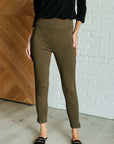 Magic Ankle Crop Skinny Pants in Olive