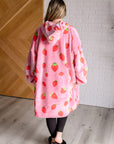 Oversized Blanket Hoodie in Strawberry