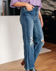 Rose High Rise 90's Straight Jeans in Dark Wash