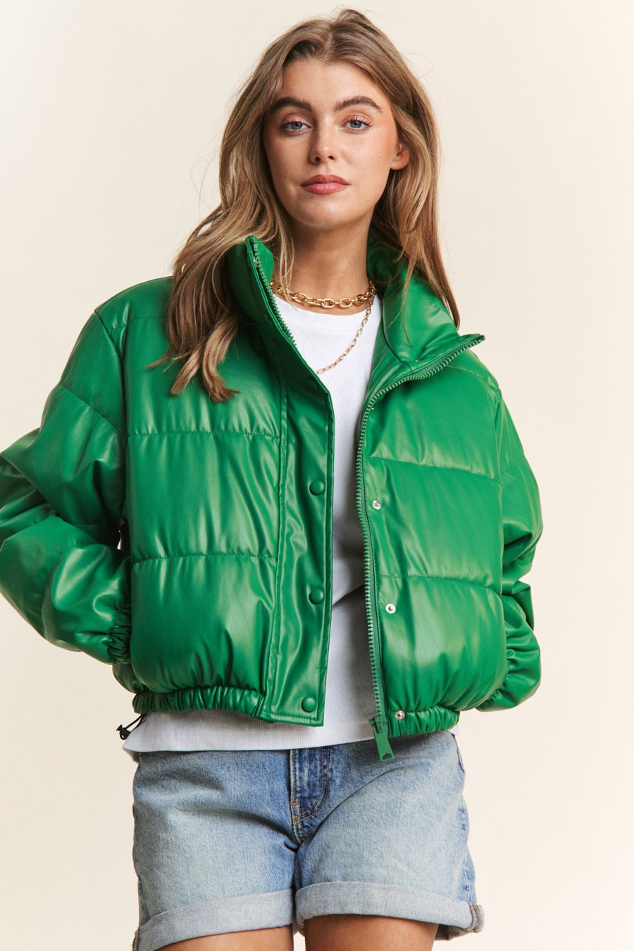 J.NNA Turtleneck Snap and Zipper Closure Crop Puff Jacket in Green