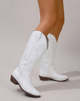 Star Point Toe Block Heel Boots