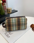 Contrast Plaid Clutch with Zipper